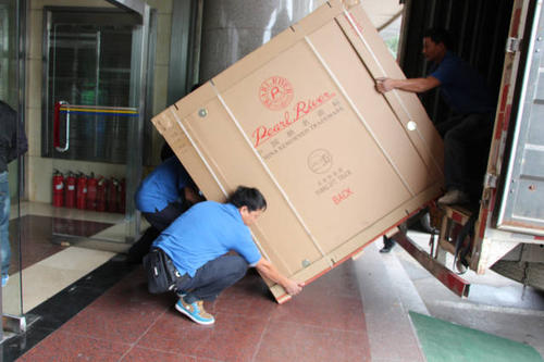 岳塘钢琴贵重工艺品无忧运
